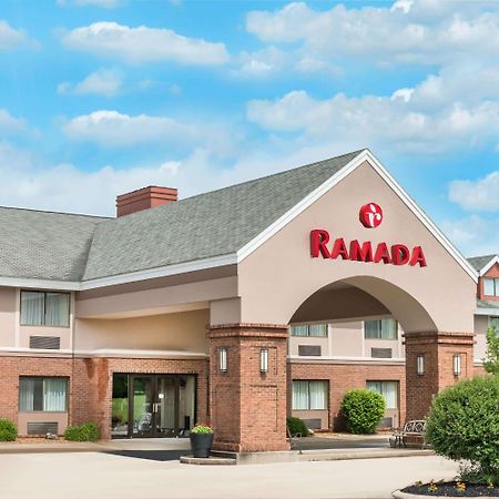 Ramada By Wyndham Vandalia Екстер'єр фото
